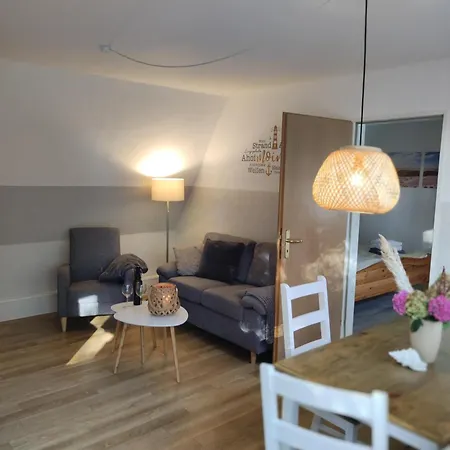 3 Strandmuschel Mit Sonnenbalkon Im 1 Og Nr8 Апартаменты